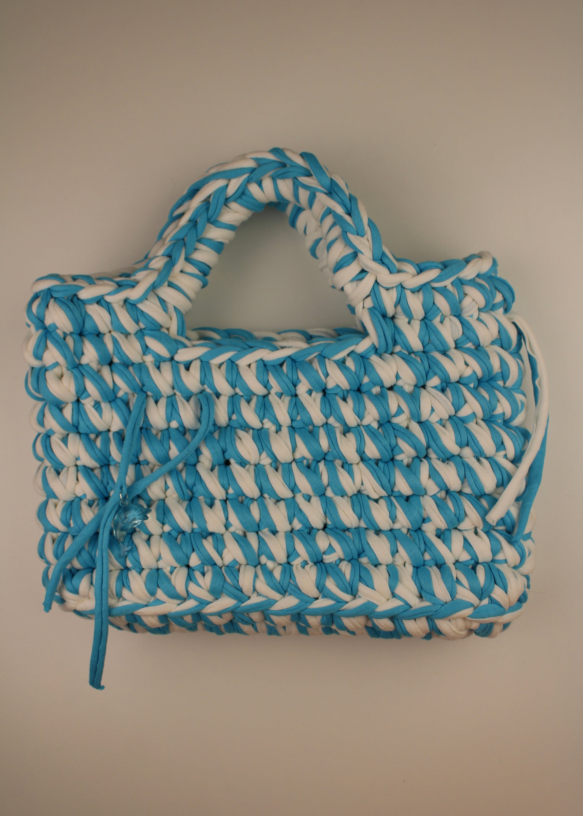 Shell Drop-Hand Bag