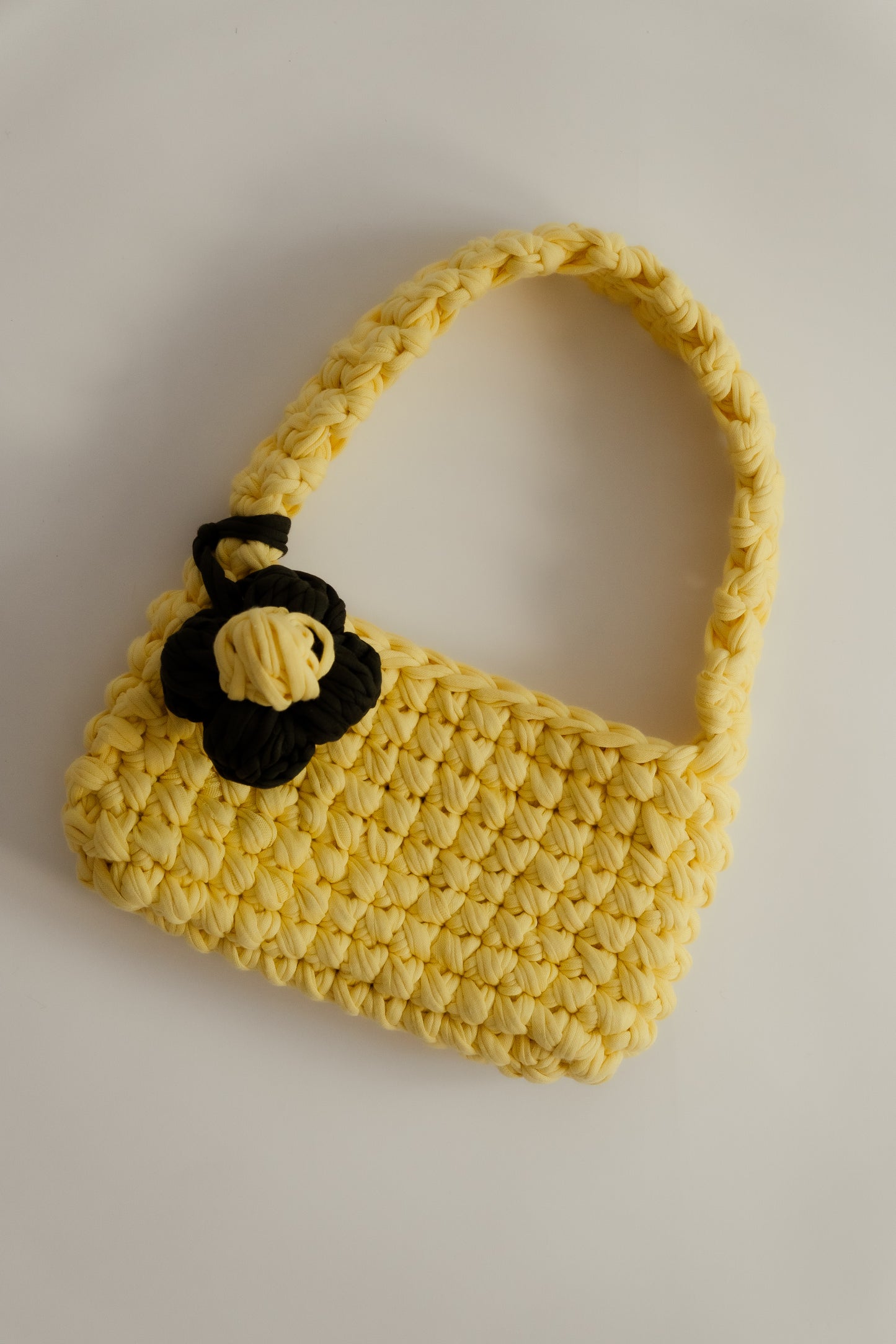 Minimal-Shoulder Bag